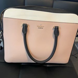 Kate Spade Laptop bag. Only used a few times, in almost new condition.